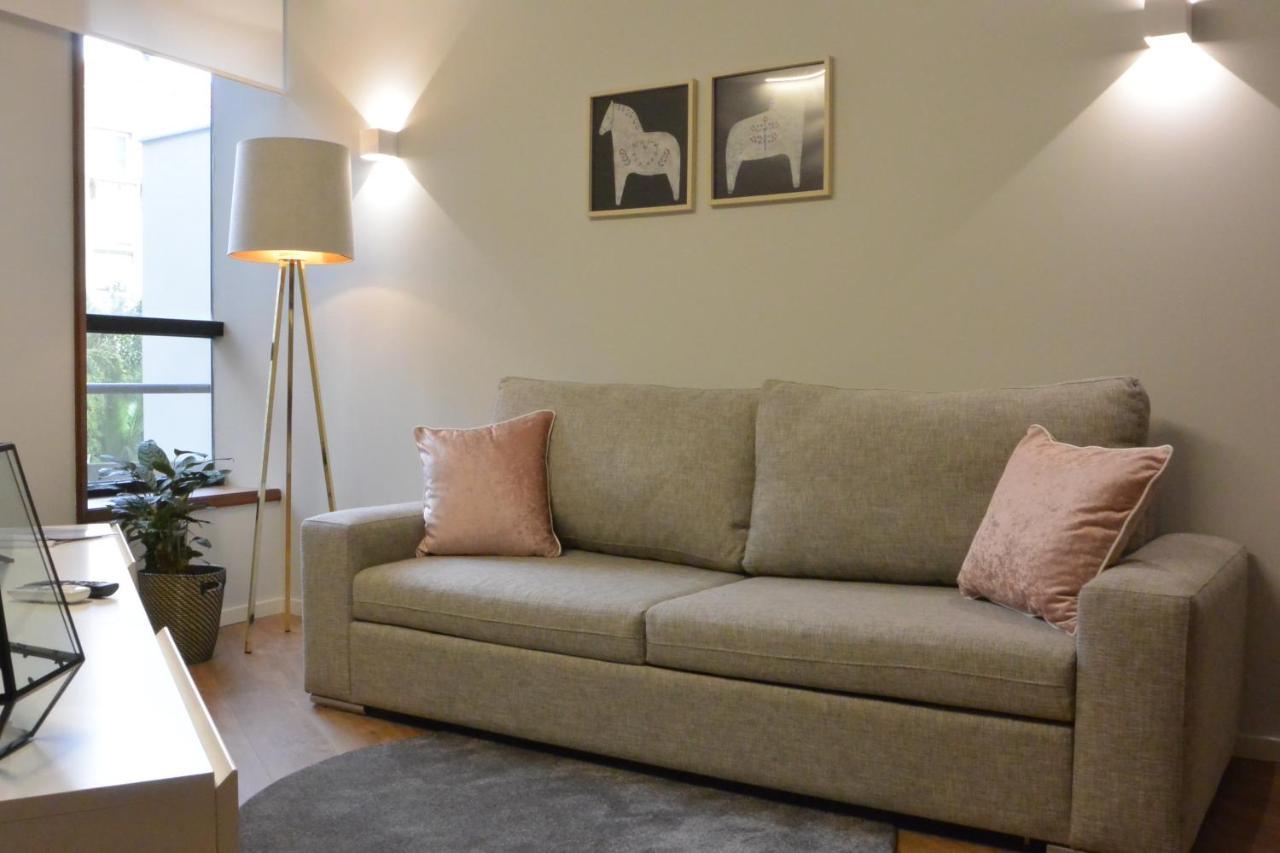 Lf Begonia, By Flat In Apartment Porto